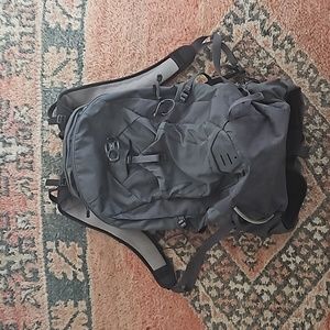 Osprey Talon 22 Backpack and Raincover
